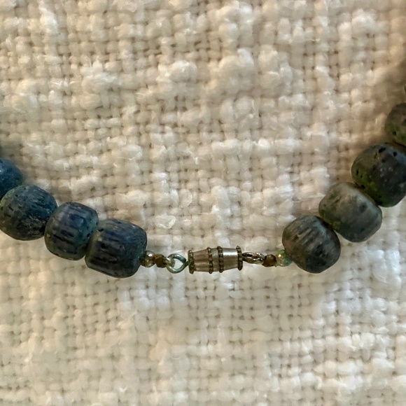 Vintage BLUE SPONGE CORAL BEADED NECKLACE- Unisex - Picture 4 of 4